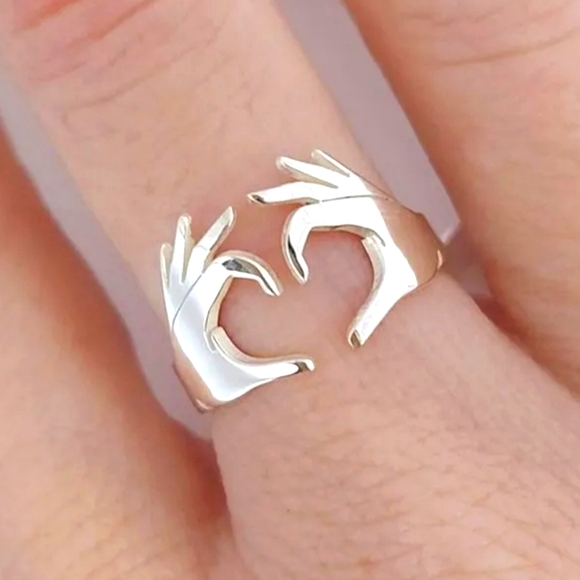 Jewelry - Elegant Hand Heart Gesture Ring